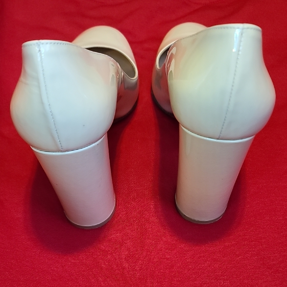 Gianvito Rossi Elegant Beige Heels - Picture 5 of 7